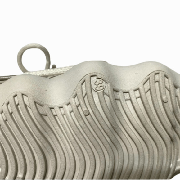 Size 39 Unisex women and men's sneaker octopus shoes size 7.5 beige brand new - Picture 5 of 6